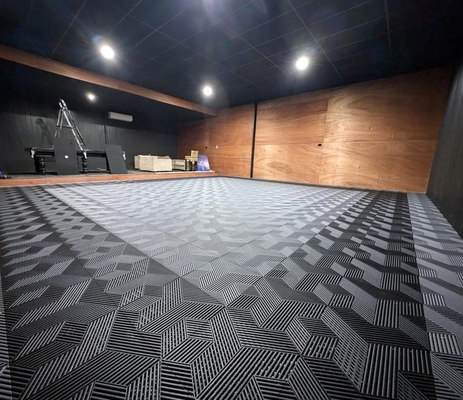 Gribbeerde Motofloor Modulaire Garagevloeren 18mm Plastic Garage vloertegels